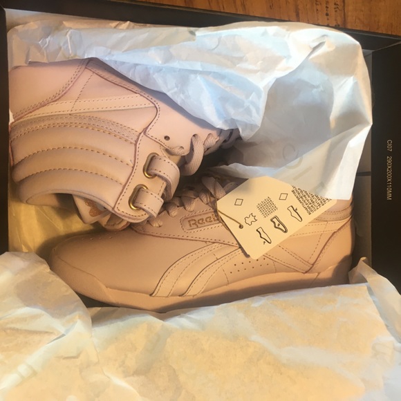 NWT Reebok Cardi B Freestyle Hi sneakers - Picture 7 of 11